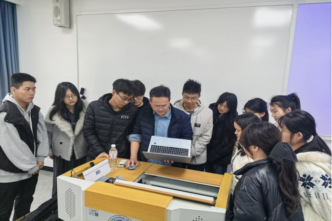 計算機與物聯網學院成立“碼農紅芯”電腦義診先鋒隊，深耕計算機系統服務